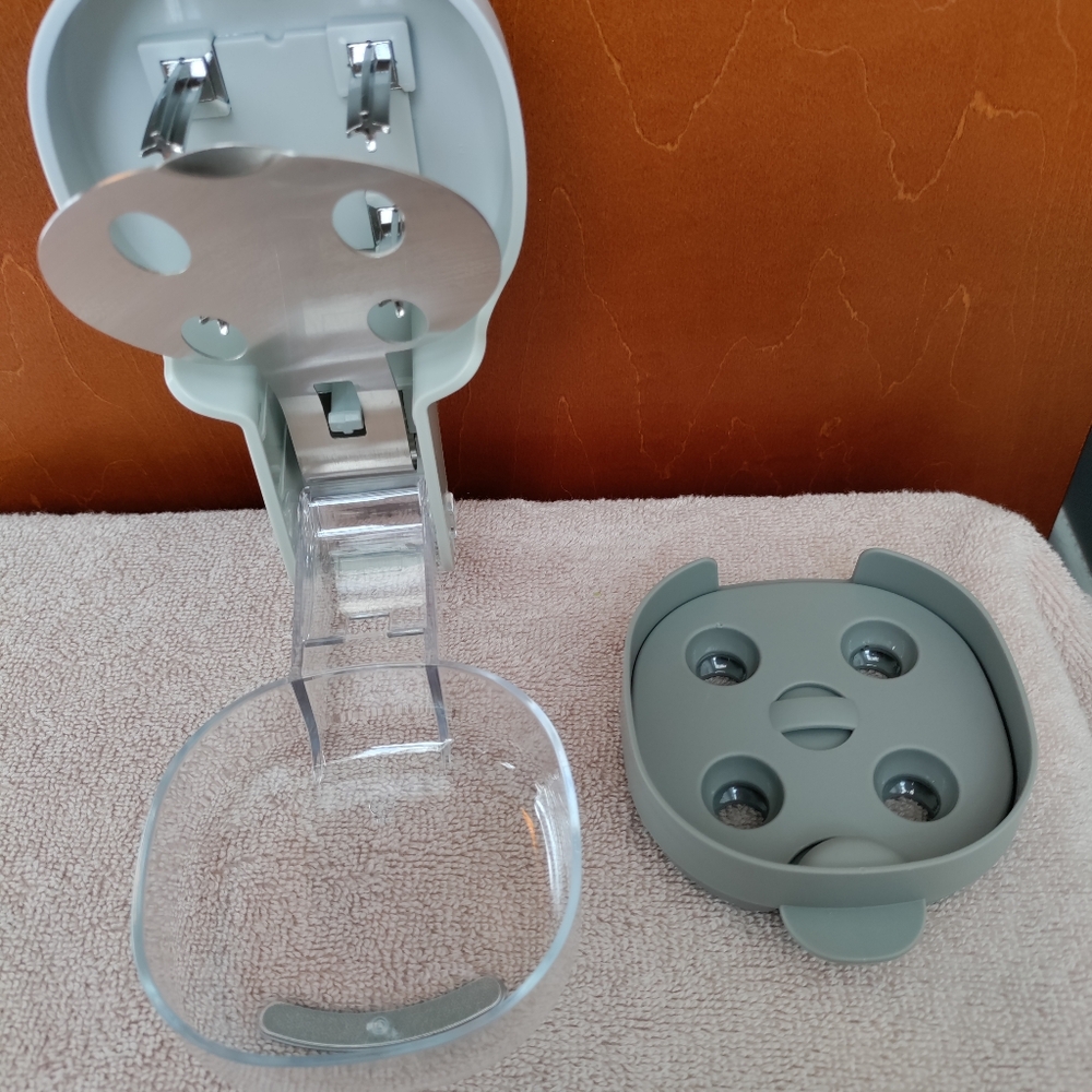Pampered Chef Cherry Pitter